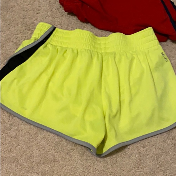 Nike shorts bundle (2) - Picture 6 of 7
